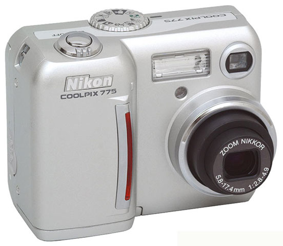 Nikon Coolpix 775